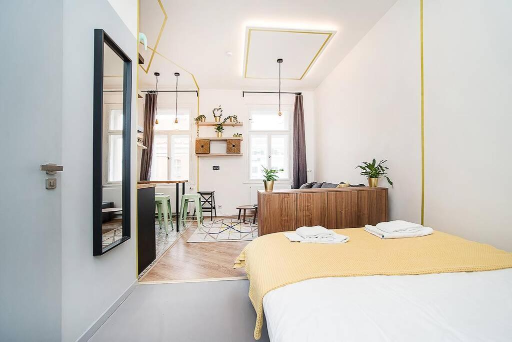 Designer By Beautiful Park & Church Appartamento Praga